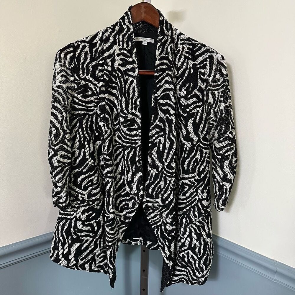 Alberto Makali Black and White Patterned Open-Front Cardigan